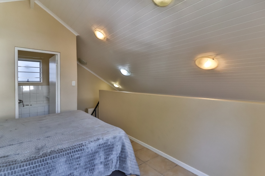 1 Bedroom Property for Sale in Wellington Central Western Cape